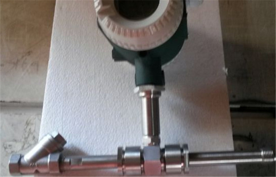 4 - 20 mA Jenis Pulse cair aliran turbin meter / Flowmeter dengan dua kawat