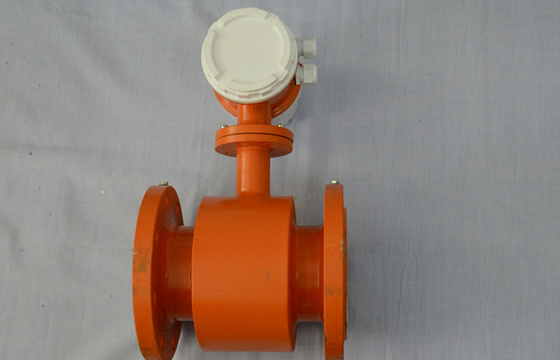Elektromagnetik Flow Meter dengan 4-20 mA, bertenaga baterai