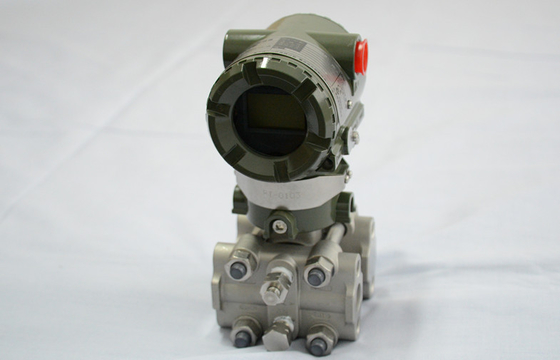 Yokogawa EJA 430A mengukur tekanan pemancar dengan 4 sampai 20 mA sinyal output
